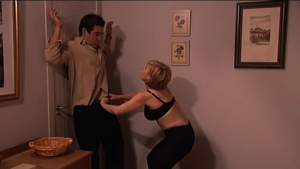 Amador sucumbe a los encantos de esta fogosa mujer