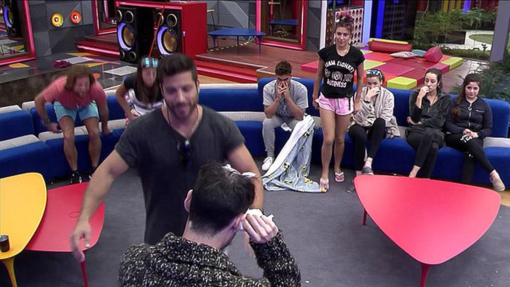 Ha llegado el momento que todos esperábamos: ¡Miguel al descubierto!