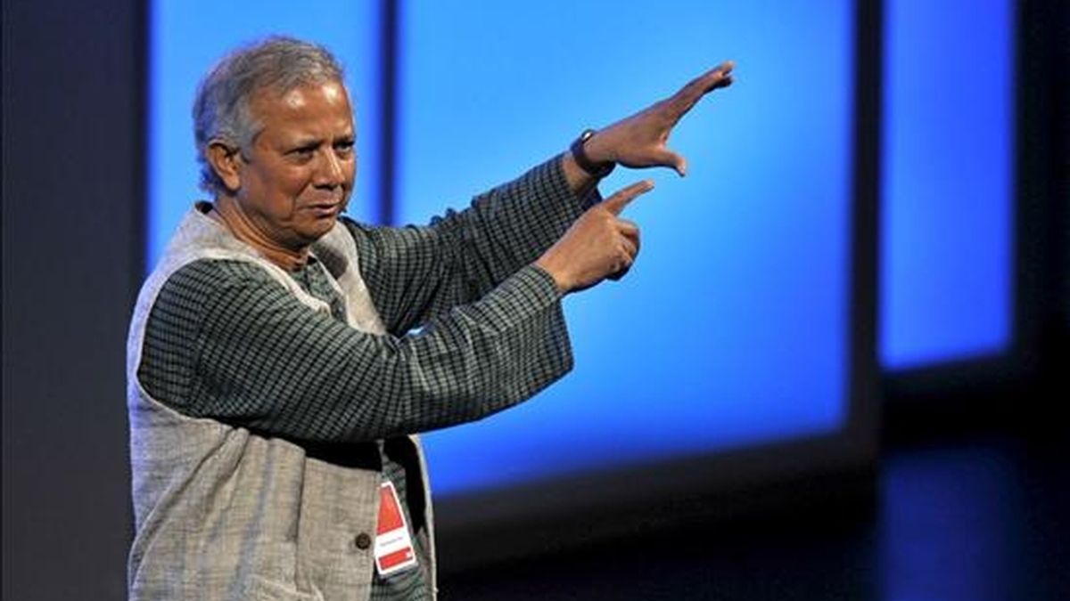 Fotografía de archivo del 01/07/2010 del Premio Nobel de la Paz Muhammad Yunus. EFE/Archivo