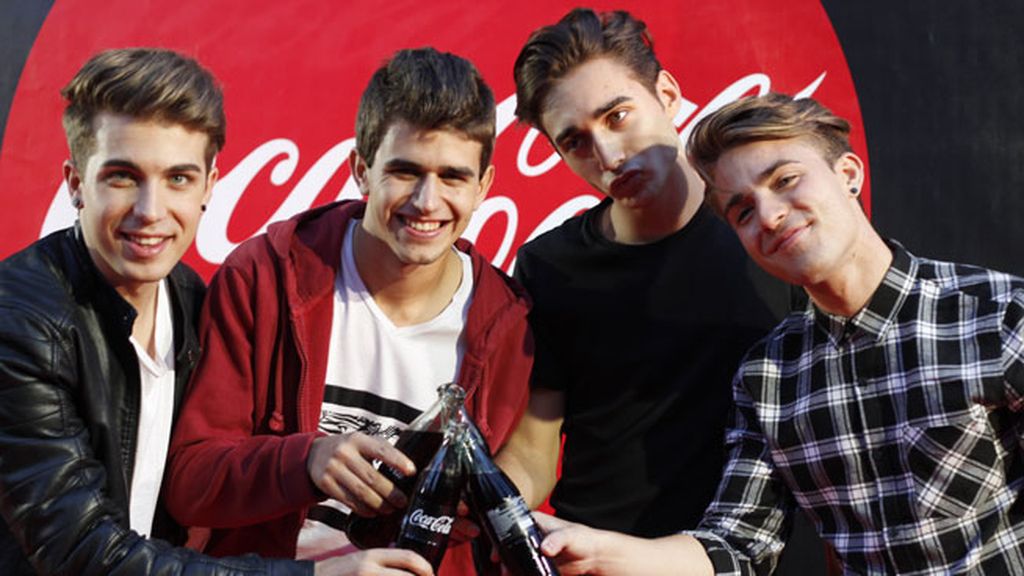 Ender tras presentar su primer single, 'You Really Got Me', en el escenario