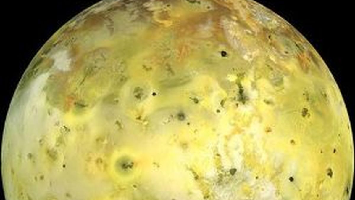 El interior de Io, rodeado por un océano subterráneo de magma, nuevo descubrimiento de la NASA.