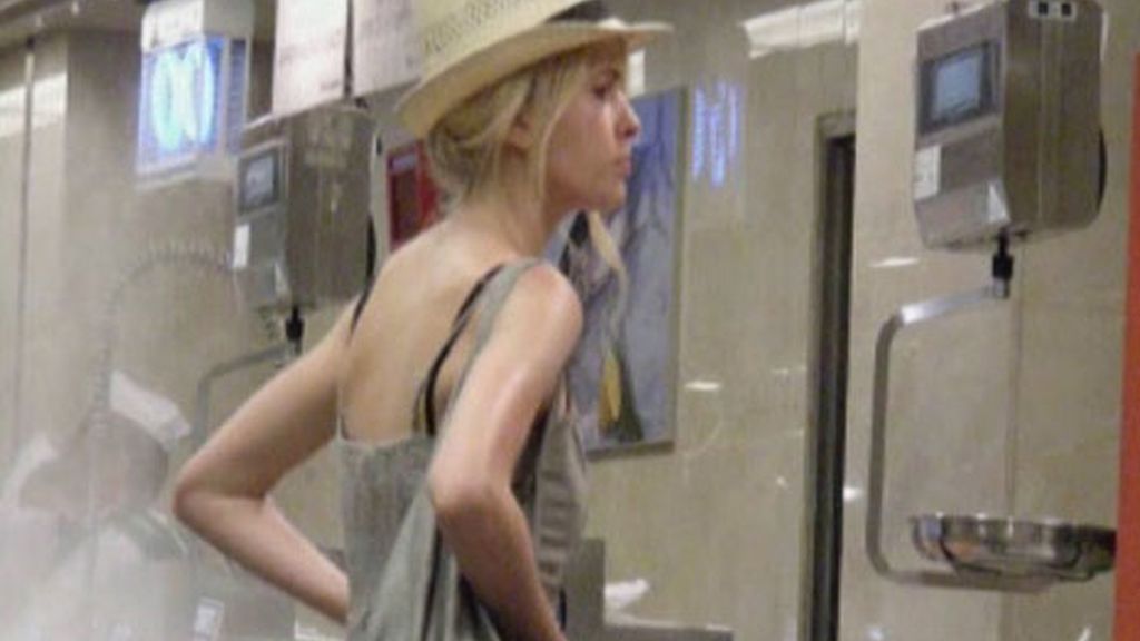 Adriana Abenia ¡¡Pillada!!