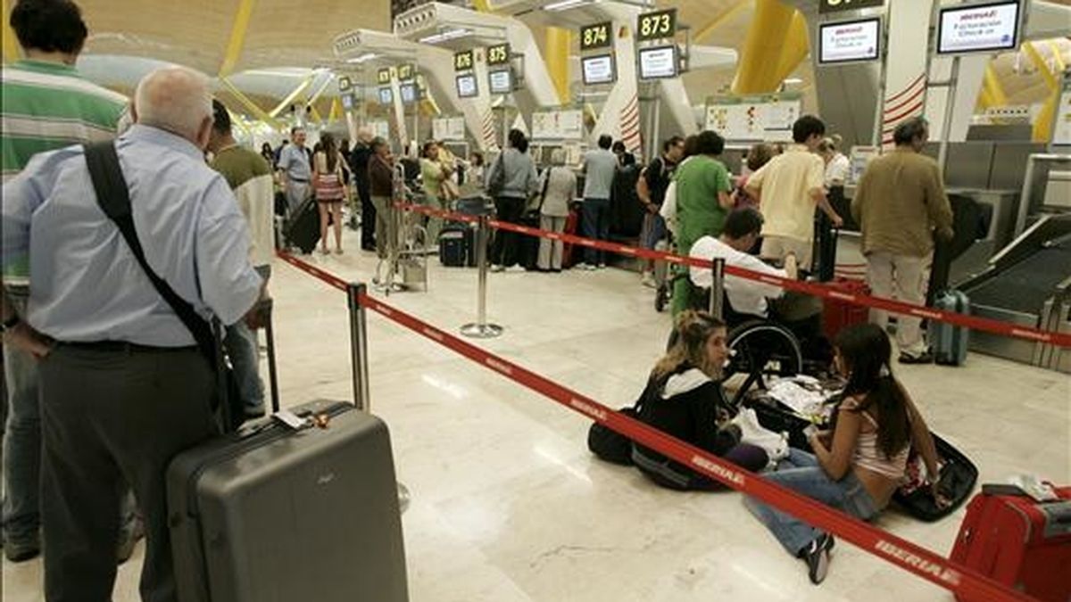 En la imagen, la T4, salidas, del aeropuerto de Madrid-Barajas. EFE/Archivo