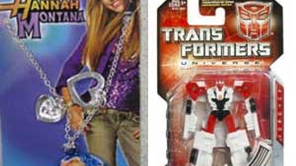 Un colgante de Hannah Montana es uno de los juguetes con mayor contenido de plomo, mientras que un muñeco de 'Transformers' contiene niveles muy bajos según el estudio. Foto: www.healthytoys.org