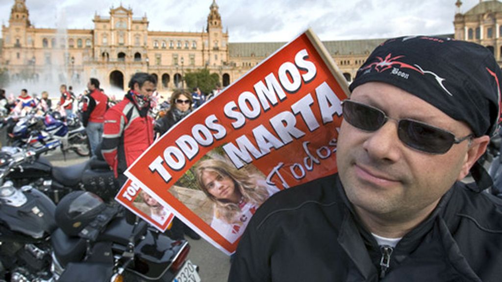 CONCENTRACIÓN EN APOYO A MARTA