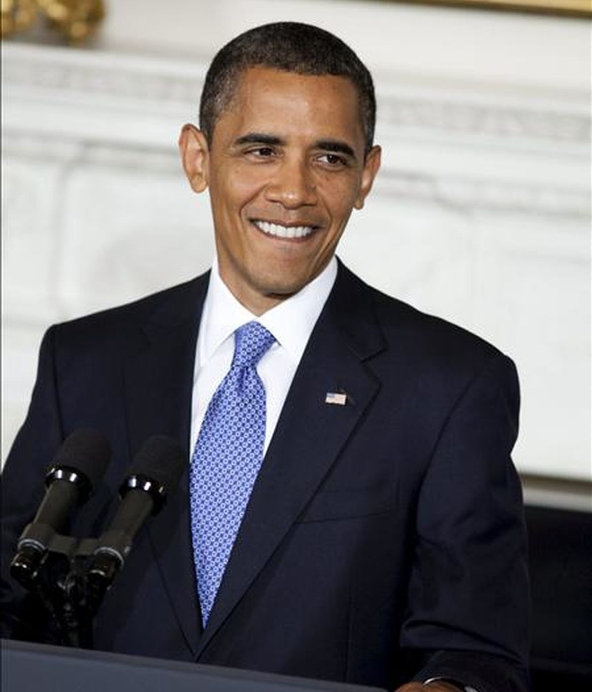 El presidente de los EE.UU., Barack Obama, firmó la medida en una ceremonia privada y con la presencia tan sólo de fotógrafos por parte de los medios. EFE
