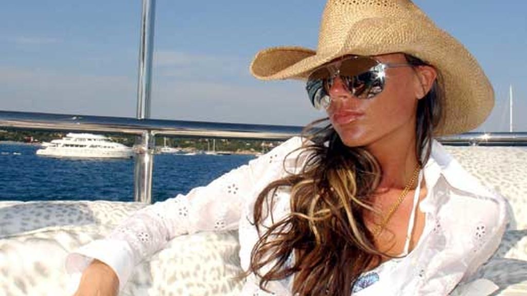 Con dos tacones y tres copas