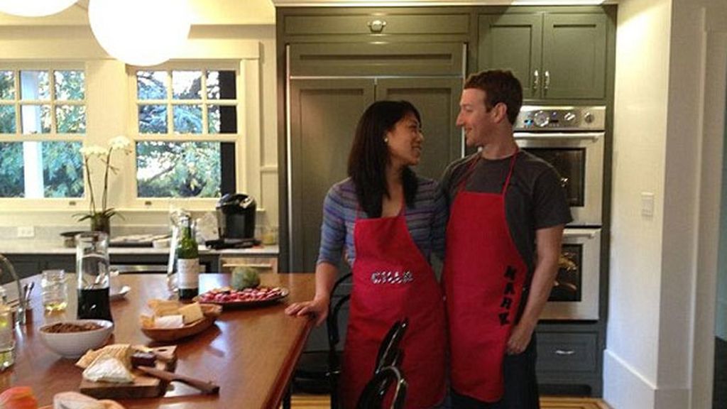 Zuckerberg, cazado en su propio Facebook