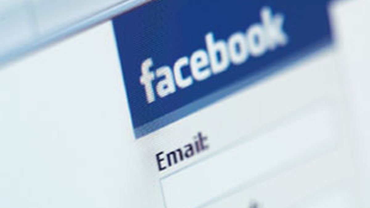 Cuatro senadores de EEUU piden que la red social aumente los controles. Foto: Facebook.