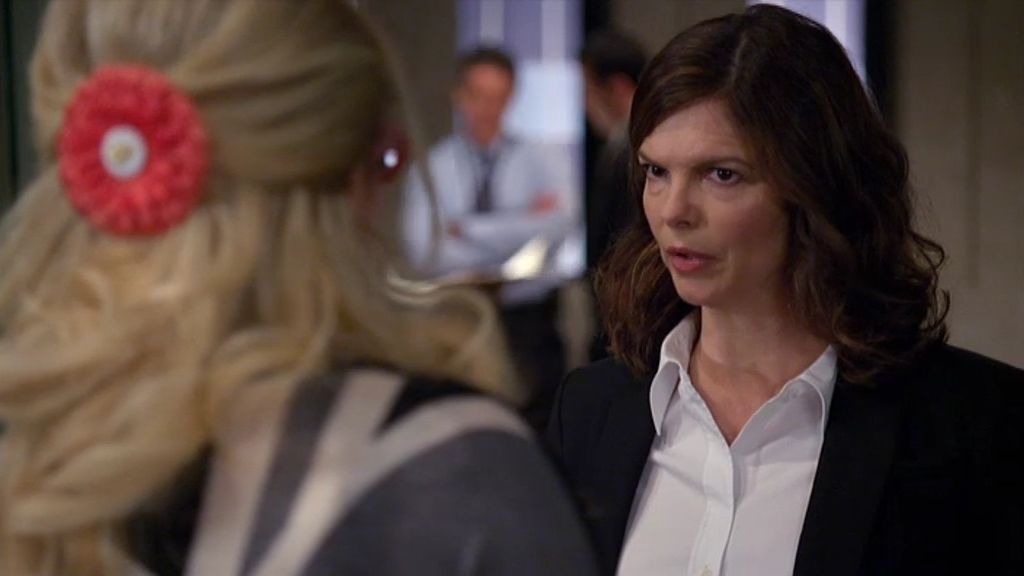 Tenemos lingüista nueva en la oficina