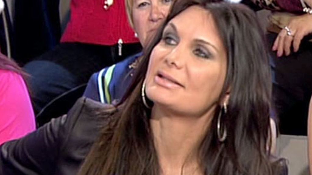 Yola Berrocal y Kiko Hernández bailan juntos un vals