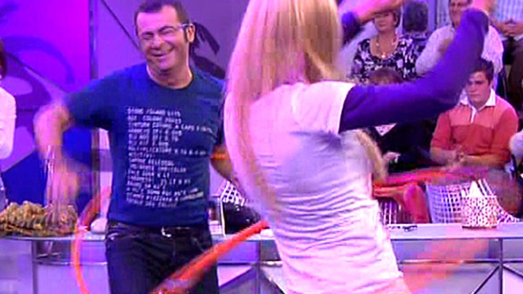 'Sálvame' baila a ritmo de Hula hop