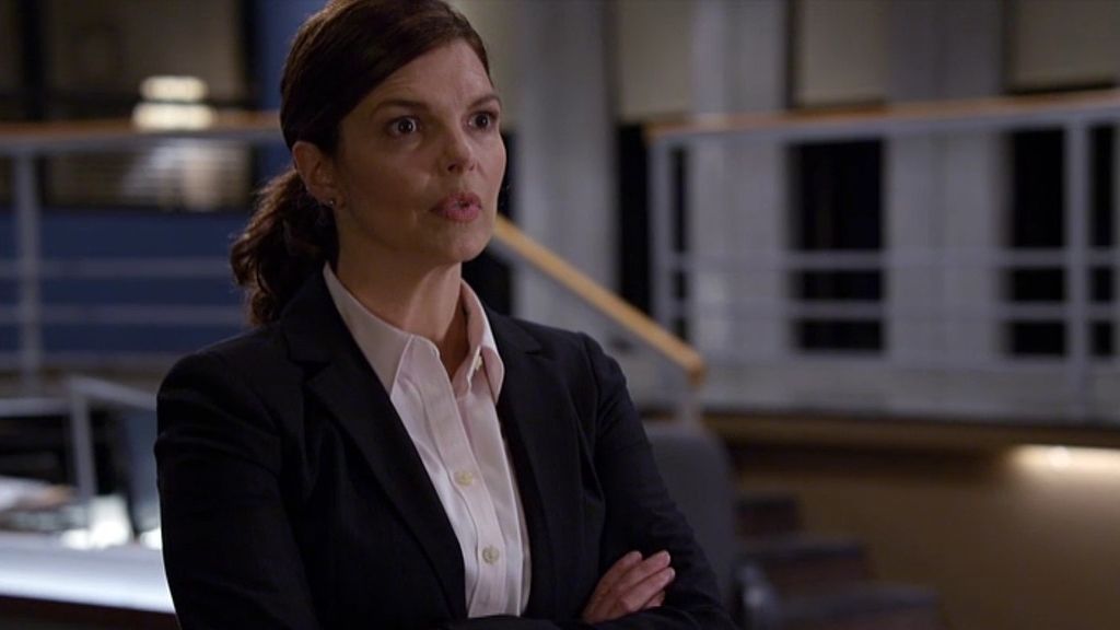 Tenemos lingüista nueva en la oficina