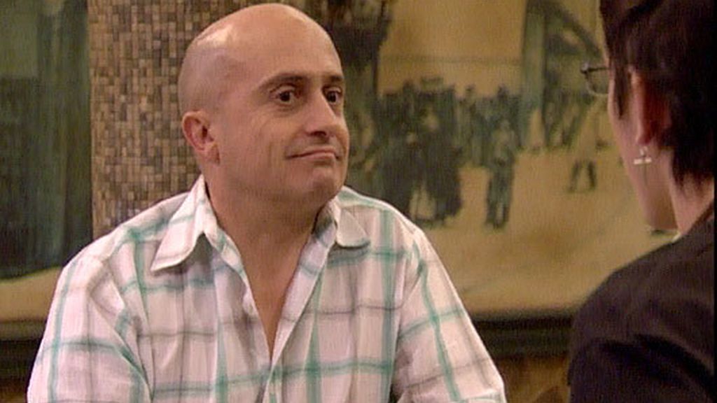 Jonathan, un 'pringao' con gafas