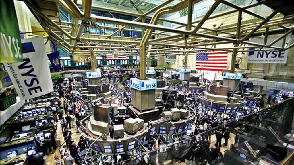 Al cierre de la sesión en la Bolsa de Nueva York, el índice Dow Jones de Industriales retrocedió el 0,72% (78,41 puntos) para instalarse en 10.751,27 unidades. EFE/Archivo Al cierre de la sesión en la Bolsa de Nueva York, el índice Dow Jones de Industriales retrocedió el 0,72% (78,41 puntos) para instalarse en 10.751,27 unidades. EFE/Archivo
