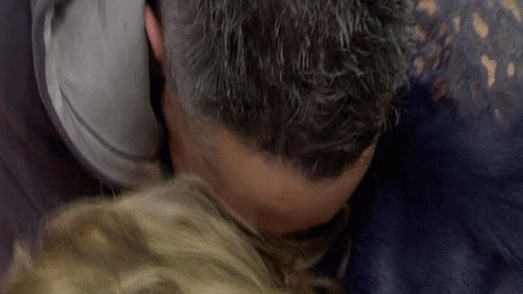 Kiko pilla cacho con Mila, Terelu y Lydia