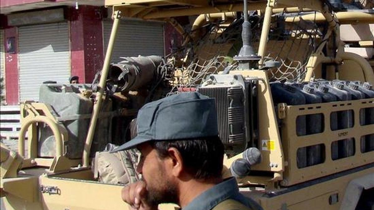 Dos civiles afganos murieron y otro resultó herido por disparos de la Fuerza Internacional de Asistencia a la Seguridad (ISAF) en el transcurso de una operación en el sur de Afganistán, según reconoció hoy la organización en un comunicado. EFE/Archivo