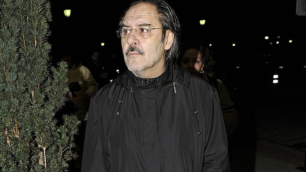 Santiago Ramos acudió al funeral de Fernando Guillén