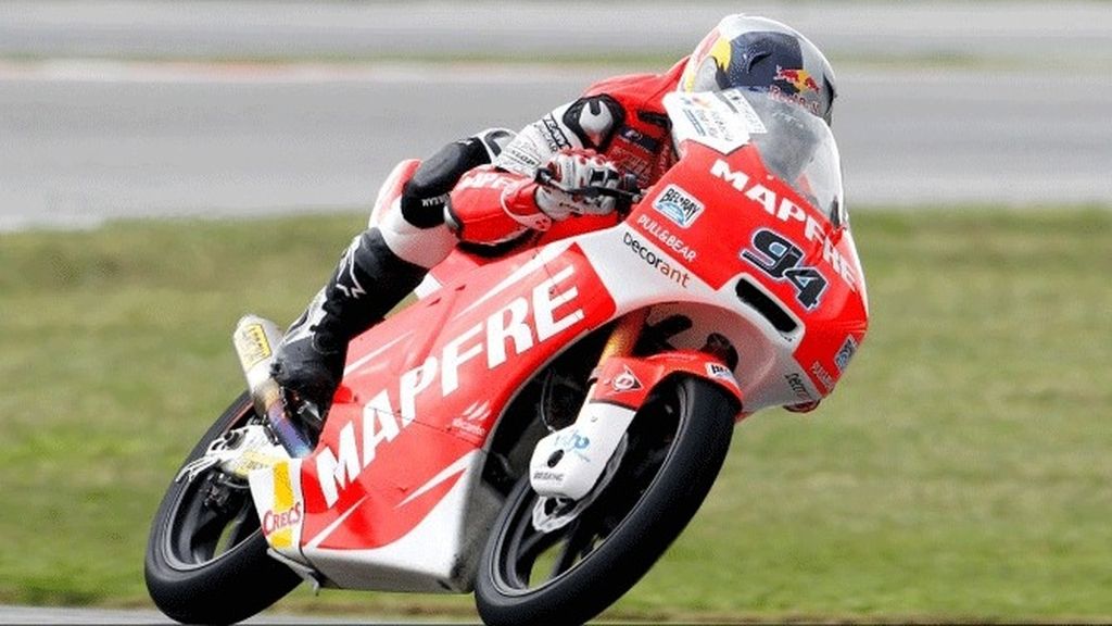 Jonas Folger en los primeros libres del GP de Malasia