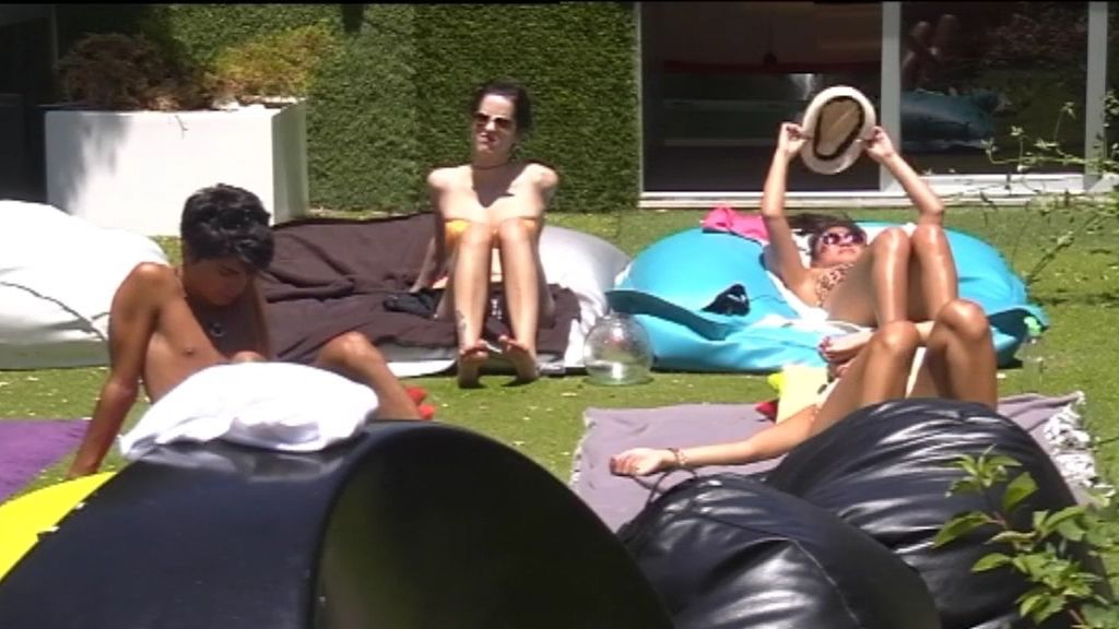 Disfrutan de los rayos de sol en Guadalix