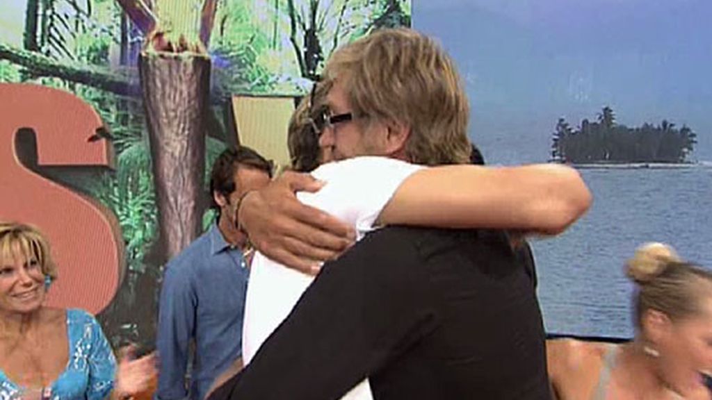 Santi se reencuentra con sus compañeros de aventura