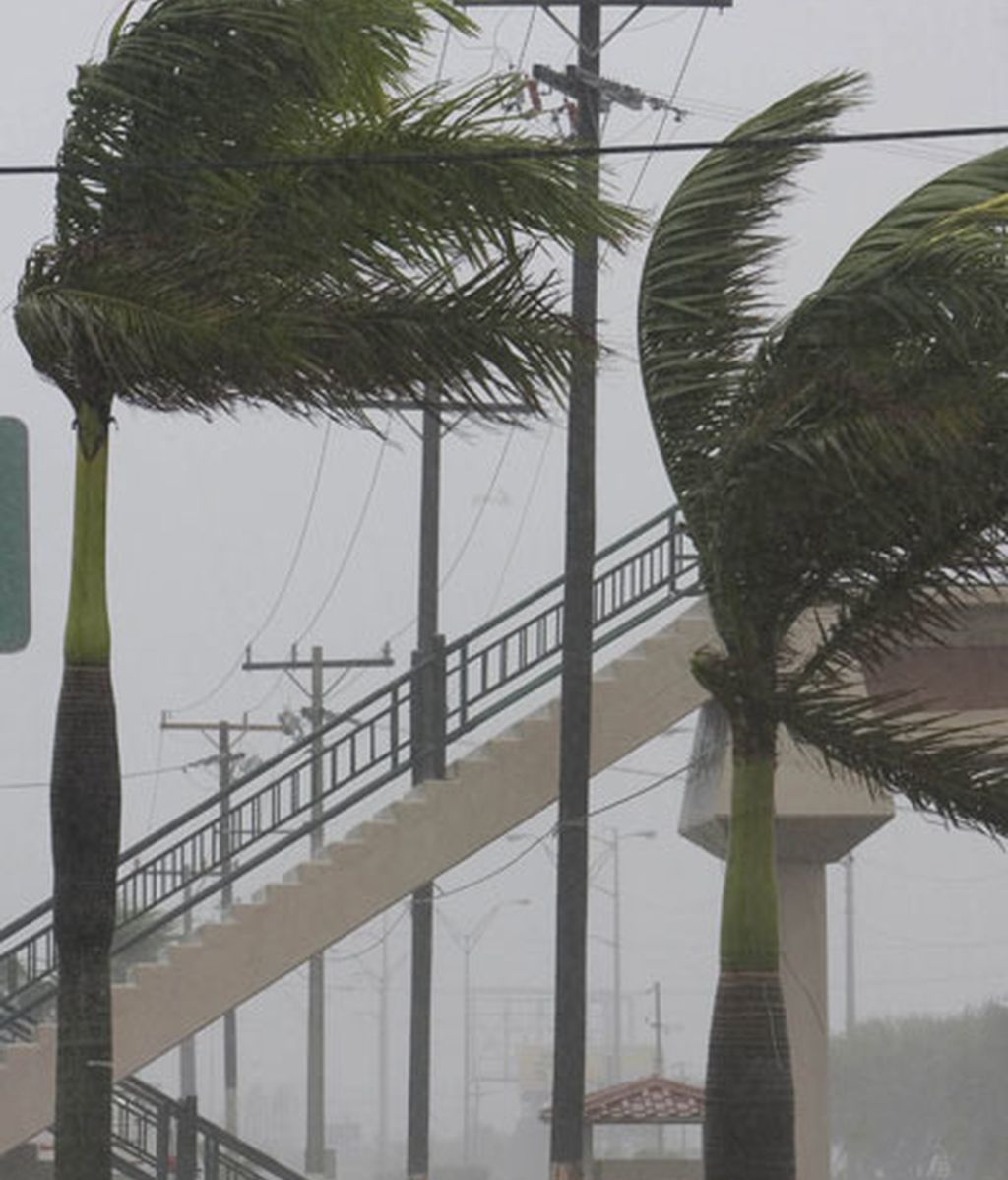 Viento y lluvia en Matamoros