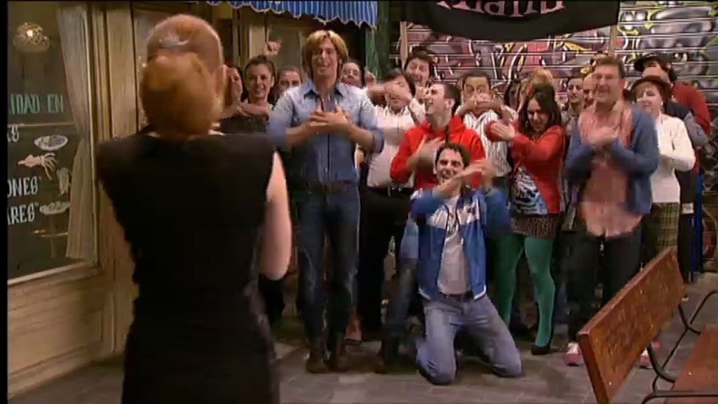 "Lore, Lore, te queremos"