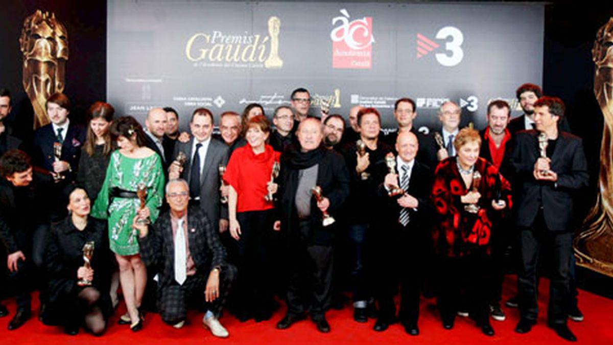 Todos los premiados en los premios Gaudí de Cine. Foto: EFE