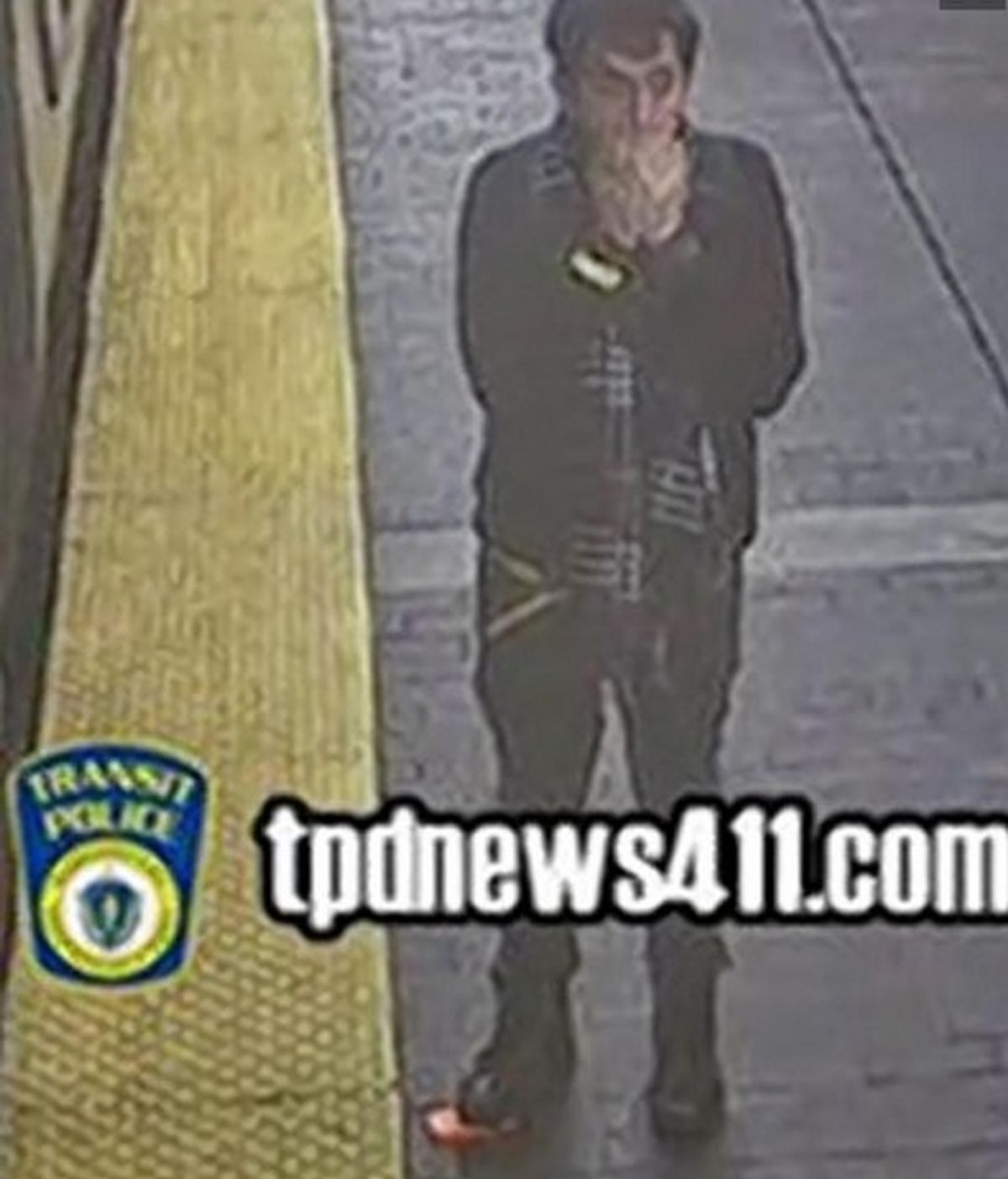 Roba el móvil a una mujer recién fallecida en el metro de Boston Roba el móvil a una mujer recién fallecida en el metro de Boston