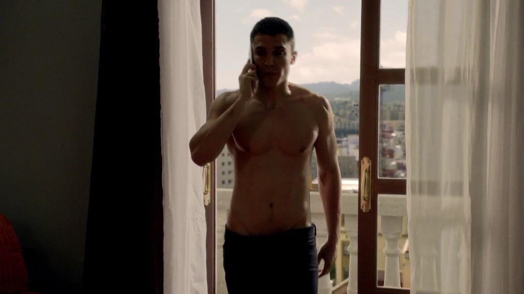 Ambos preparan su huida lejos de Khaled