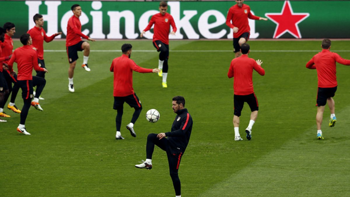 El Atlético, a ahondar en la herida del Camp Nou