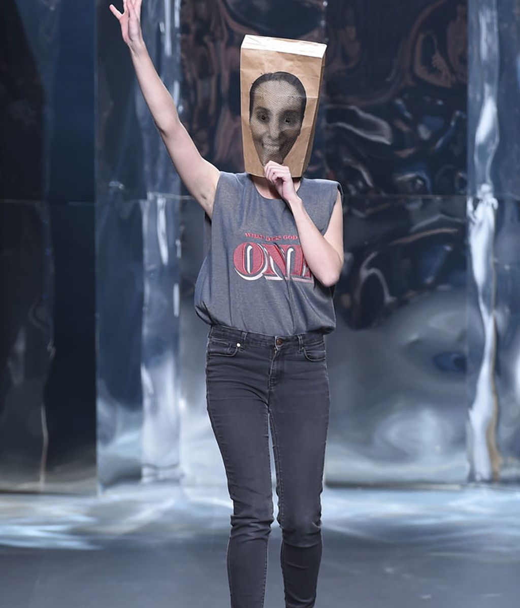 La diseñadora apuesta por una paleta más relajada