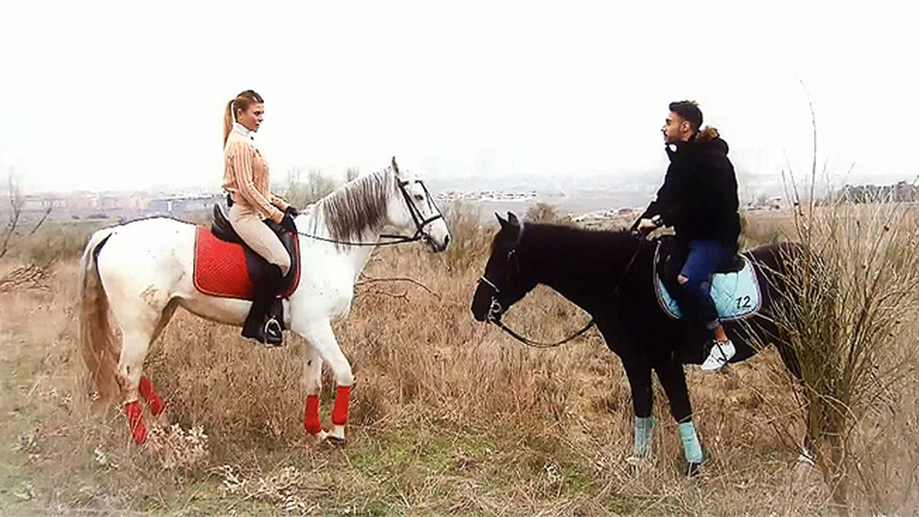 Un romántico paseo a caballo