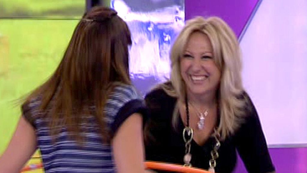 'Sálvame' baila a ritmo de Hula hop