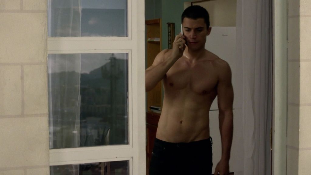 Ambos preparan su huida lejos de Khaled