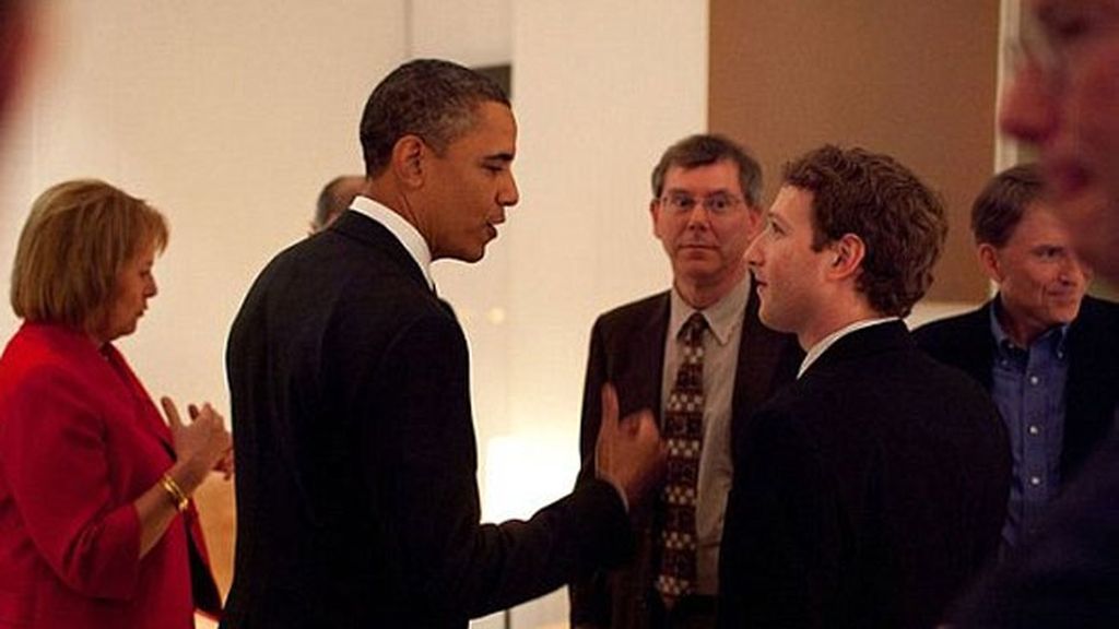 Zuckerberg, cazado en su propio Facebook