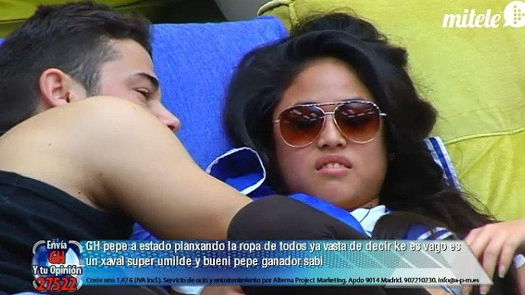 Se han pasado media mañana tumbados en el sofá