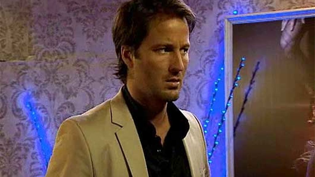 Jessi deja a Pablo tras decirle quién es