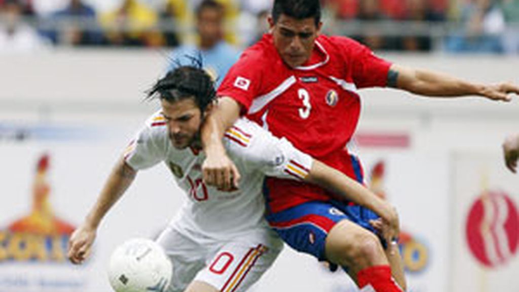 España logra el empate 'in extremis' FOTO: REUTERS