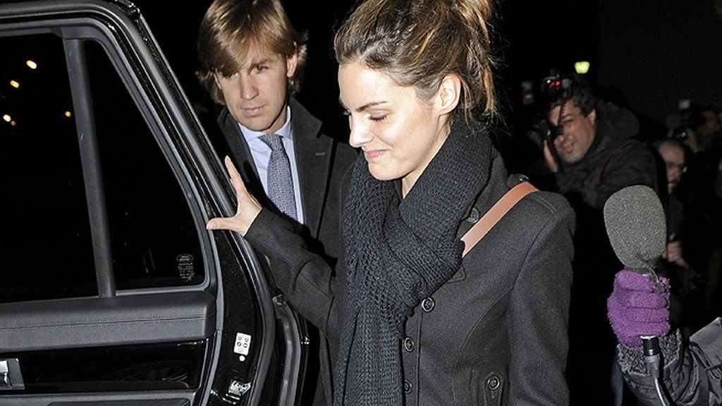 Amaia Salamanca y su novio Rosauro quisieron arropar a la familia Guillén Cuervo