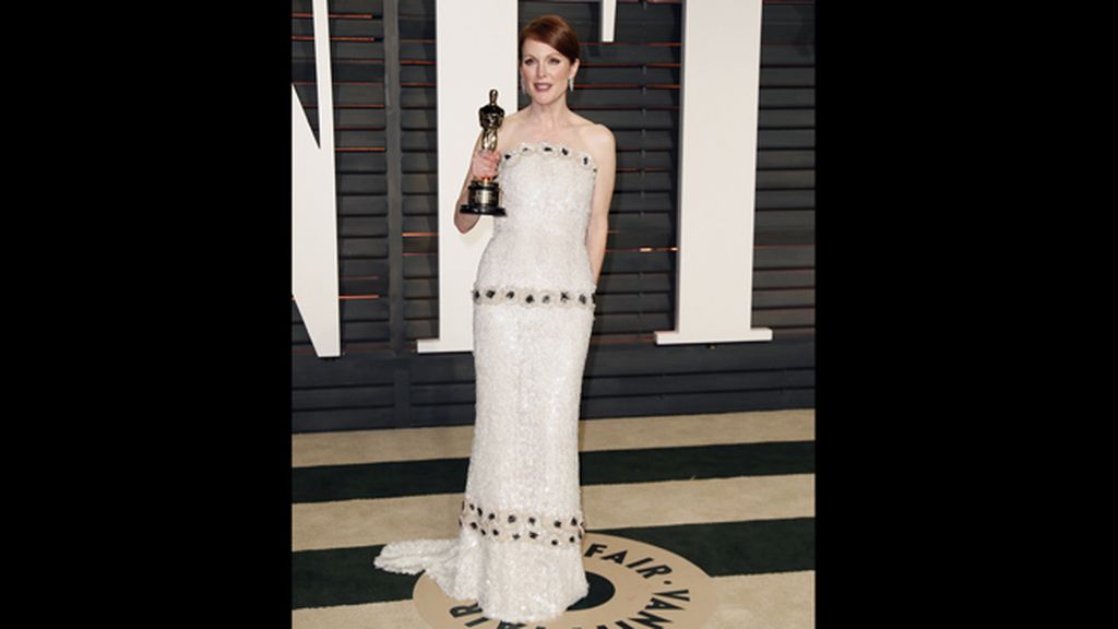 La actriz Juliane Moore, premiada mejor actriz por 'Siempre Alice'