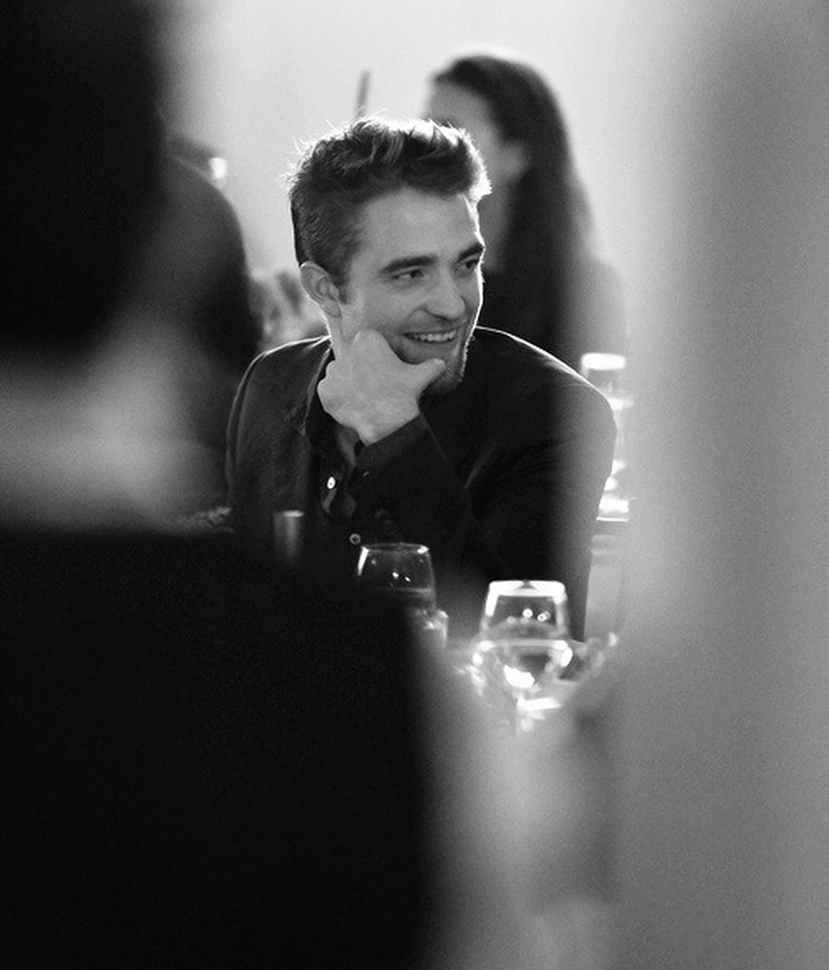 El Robert Pattinson más sonriente que nunca