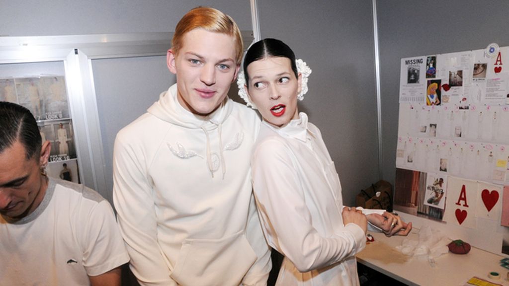 Sebastian Sauve y Bimba Bosé, estrellas indiscutibles del desfile de David Delfín