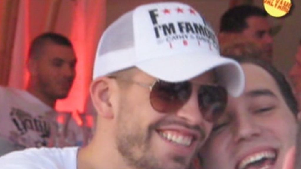 Piqué: Acuéstate conmigo, soy famoso