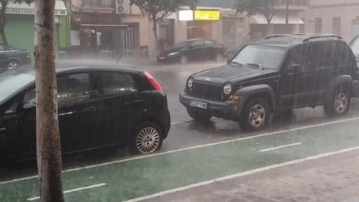 Las tormentas descargan más de 50 l/m2 en cuatro horas en puntos de Valencia