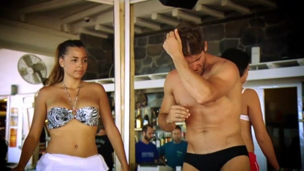 Graci se enfada porque Rubén las ha estado besando a las dos