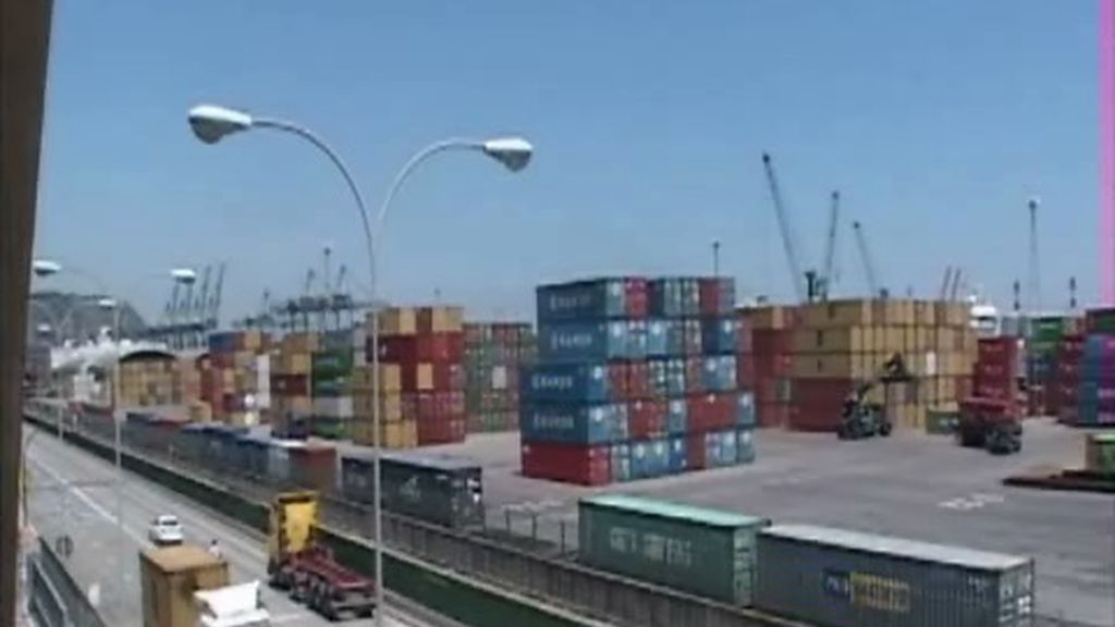 El 80% de los productos que importamos pasan por puertos como este