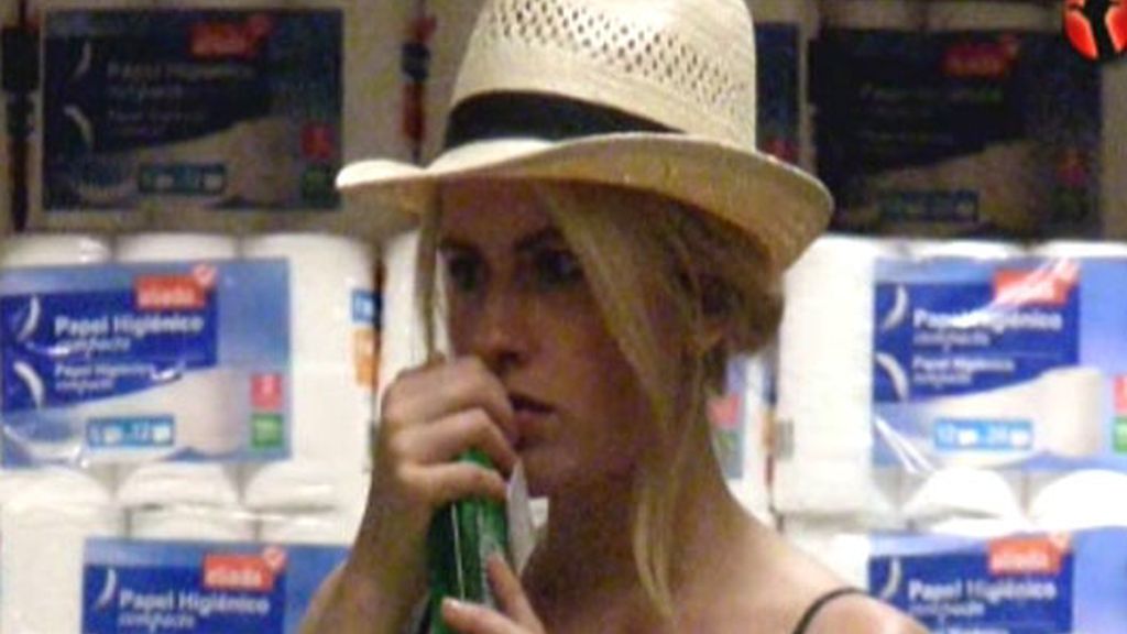 Adriana Abenia ¡¡Pillada!!