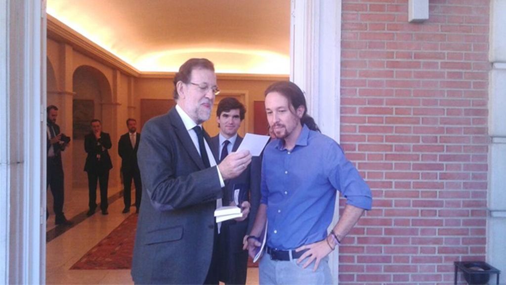 El secretario general de Podemos, Pablo Iglesias, se reúne con Mariano Rajoy