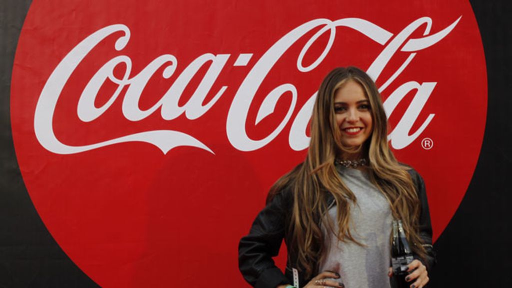 Ana Mena antes de subirse a cantar al escenario